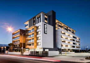 Quest Robina, Surfers Paradise